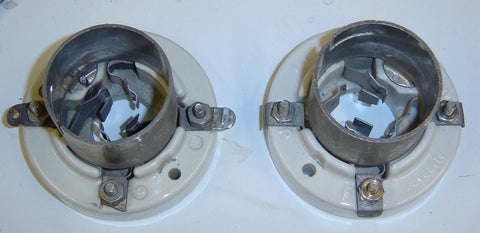 4 Pin EF Johnson (123-211-200) BAYONET SOCKET used (for 211/805/810/845) (0 in stock)