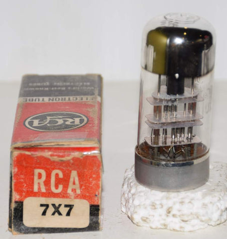 7X7 Sylvania branded RCA NOS slightly tilted glass (98/60)