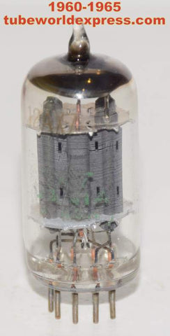 (!!!) 12AX7 Sylvania 1960-1965 used/tests like new small mica flake inside tube (Gm=2400/2800)